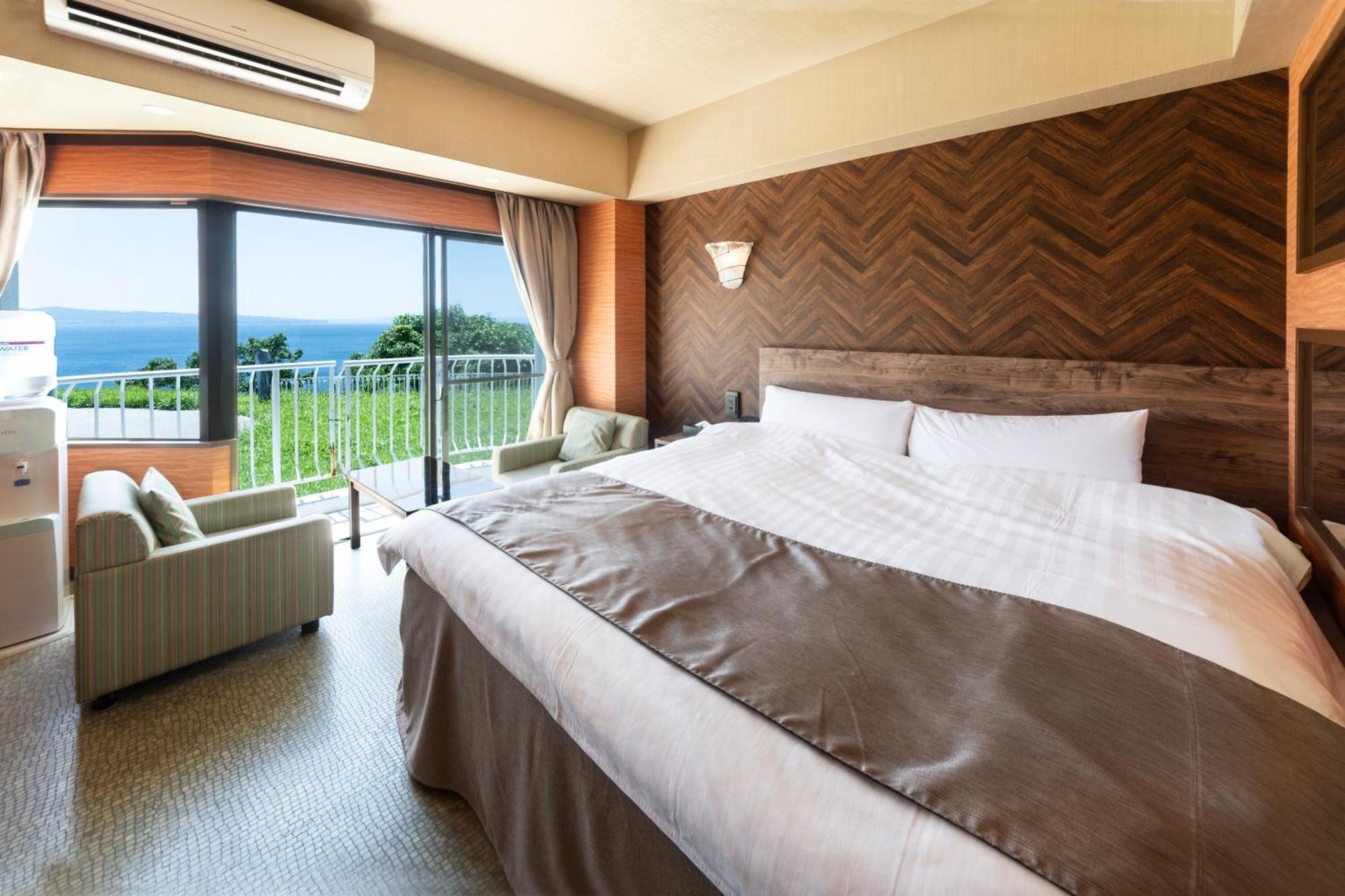 Nagasaki Chapel Coconuts Hotel ＆Resort Isahaya Ngoại thất bức ảnh