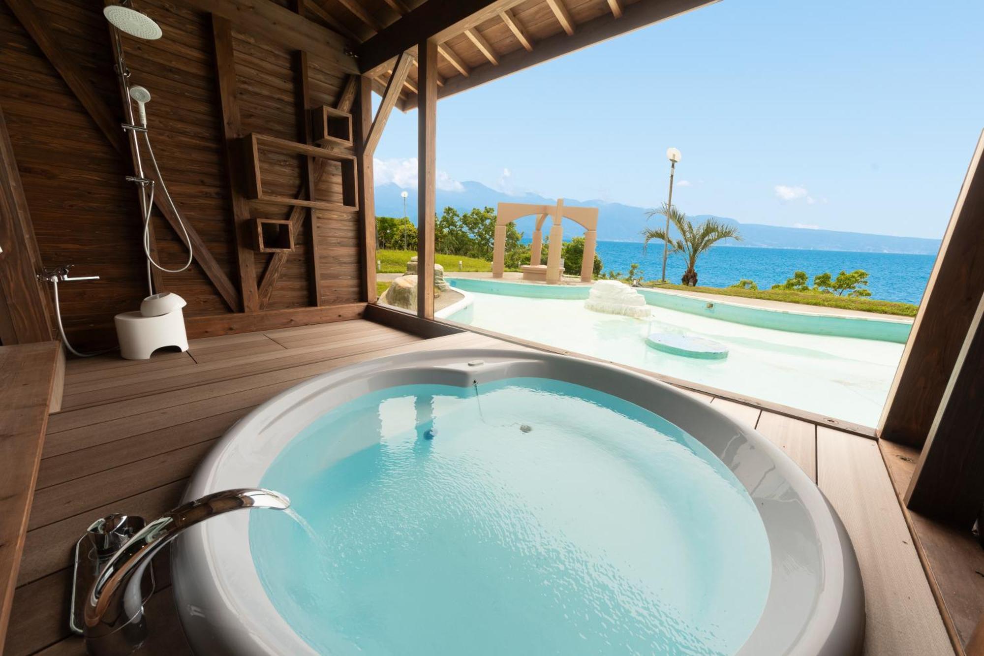 Nagasaki Chapel Coconuts Hotel ＆Resort Isahaya Ngoại thất bức ảnh